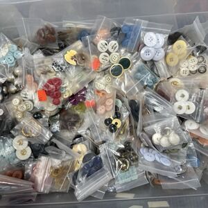 Grab Bag Vintage 80's Sewing Craft Buttons Sorted Packets Gallon Bag 2.8.8 Lbs